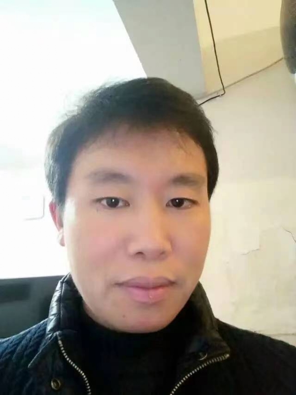 擎天柱的第三张照片--桂林中老年相亲网