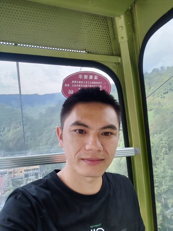 小鱼的第一张照片--桂林中老年相亲网